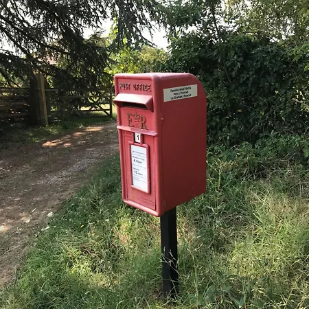 בית נופש La Grange De Poncet *